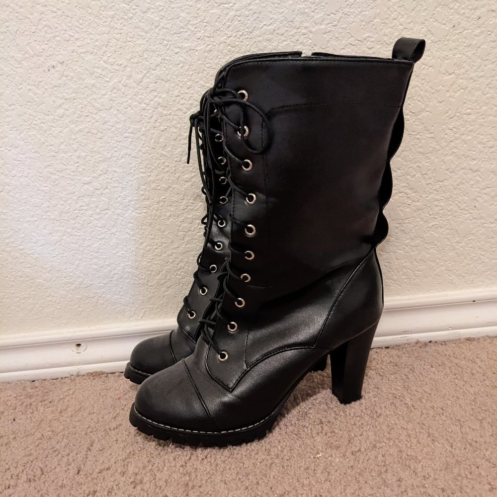 Mid Calf Heeled Laced Up Boots